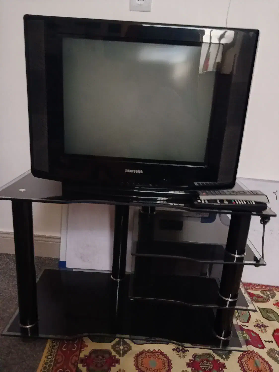 تلویزیون ۲۱ اینچ سامسونگ|تلویزیون و پروژکتور|بهبهان, |دیوار