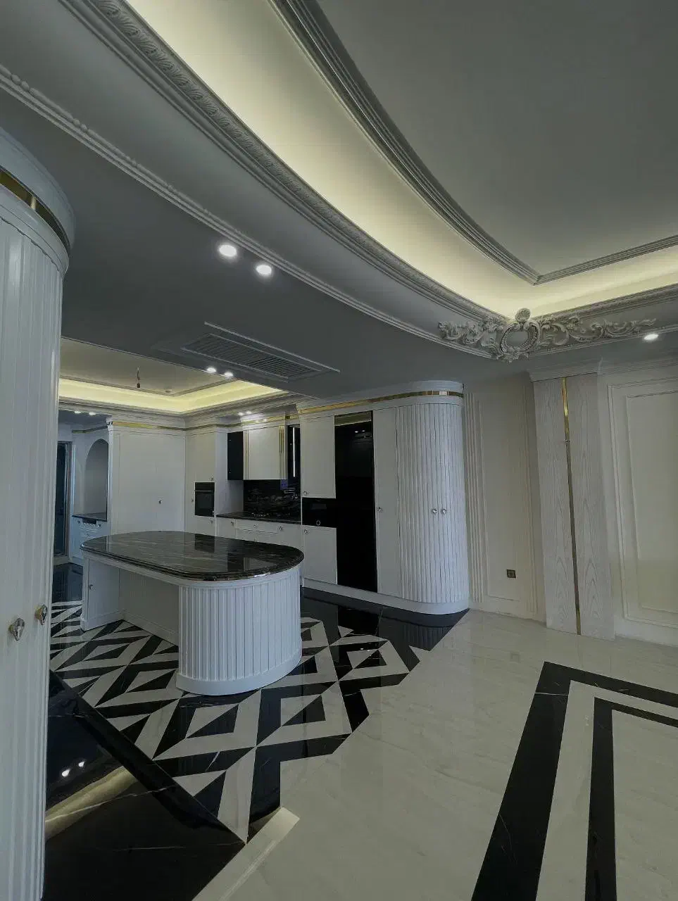 اپارتمان 260متری 4خواب سالن بزرگ صدرا فازیک|فروش آپارتمان|صدرا-فارس, فاز ۱|دیوار