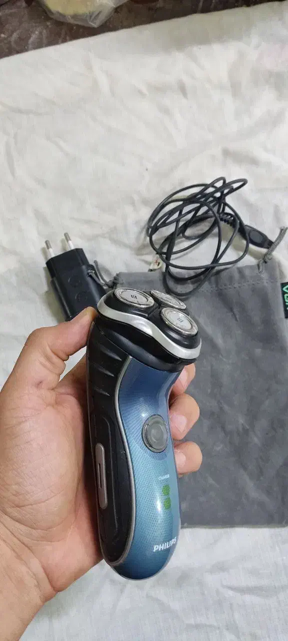 ریش تراش فیلیپس اصلی|آرایشی، بهداشتی، درمانی|خوی, |دیوار