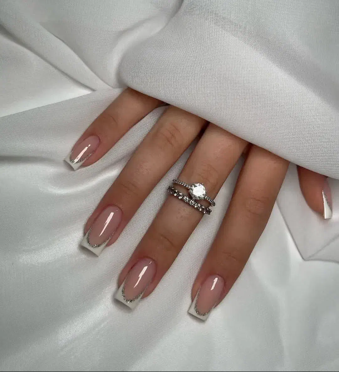 کاشت ناخن. با تخفیف|خدمات آرایشگری و زیبایی|اسلامشهر, باغ فیض|دیوار