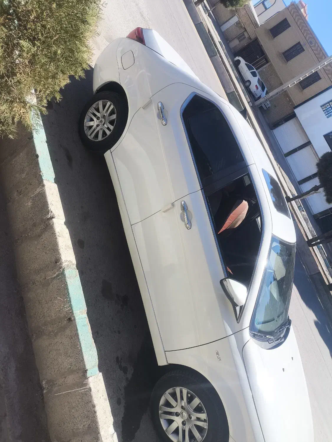 دنا پلاس|خودرو سواری و وانت|سیرجان, |دیوار