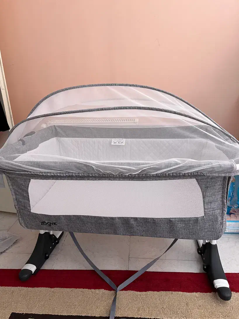 (تخت کودک)|تخت و صندلی بچه|کاشان, باغ فین|دیوار