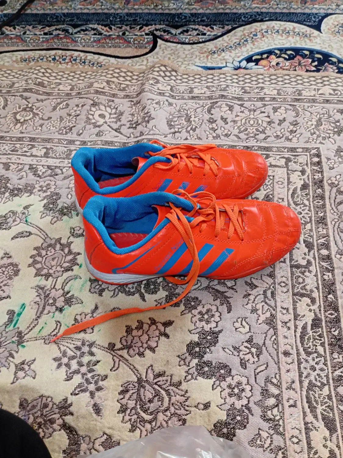 کفش فوتبال وابزار|ابزارآلات|هشتگرد, مدرس|دیوار