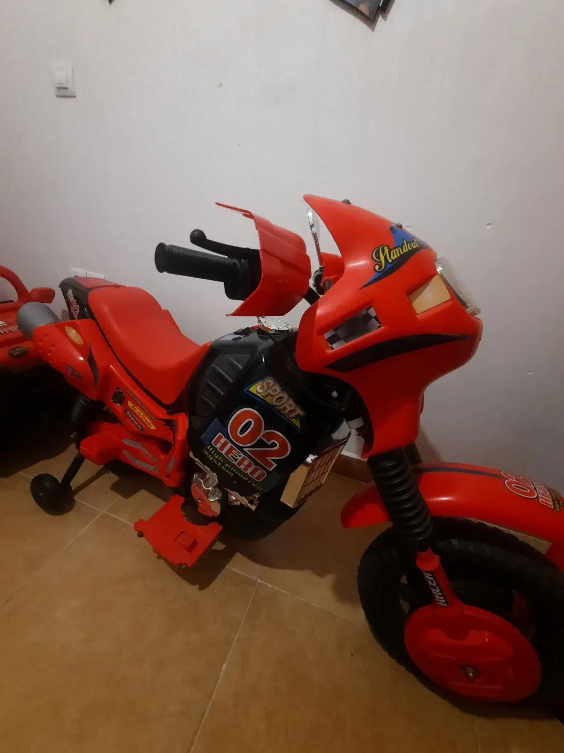 موتور شارژی و ماشین شارژی و یک سرویس تخت خواب|اسباب و اثاث بچه|گرگان, |دیوار