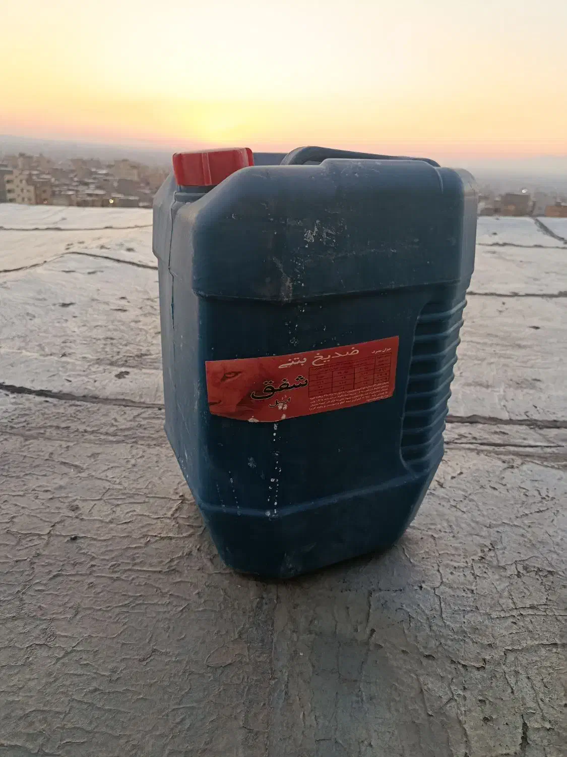 گالن ۲۰ لیتری|ظروف نگهدارنده، پلاستیکی، یکبارمصرف|تبریز, |دیوار