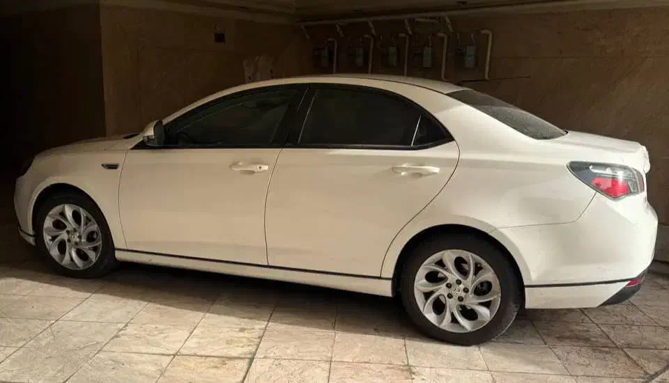 MG 6 2013 مگنت کارکرد ۱۰۳۰۰۰ کیلومتر|خودرو سواری و وانت|تهران, تهرانسر مرکزی|دیوار
