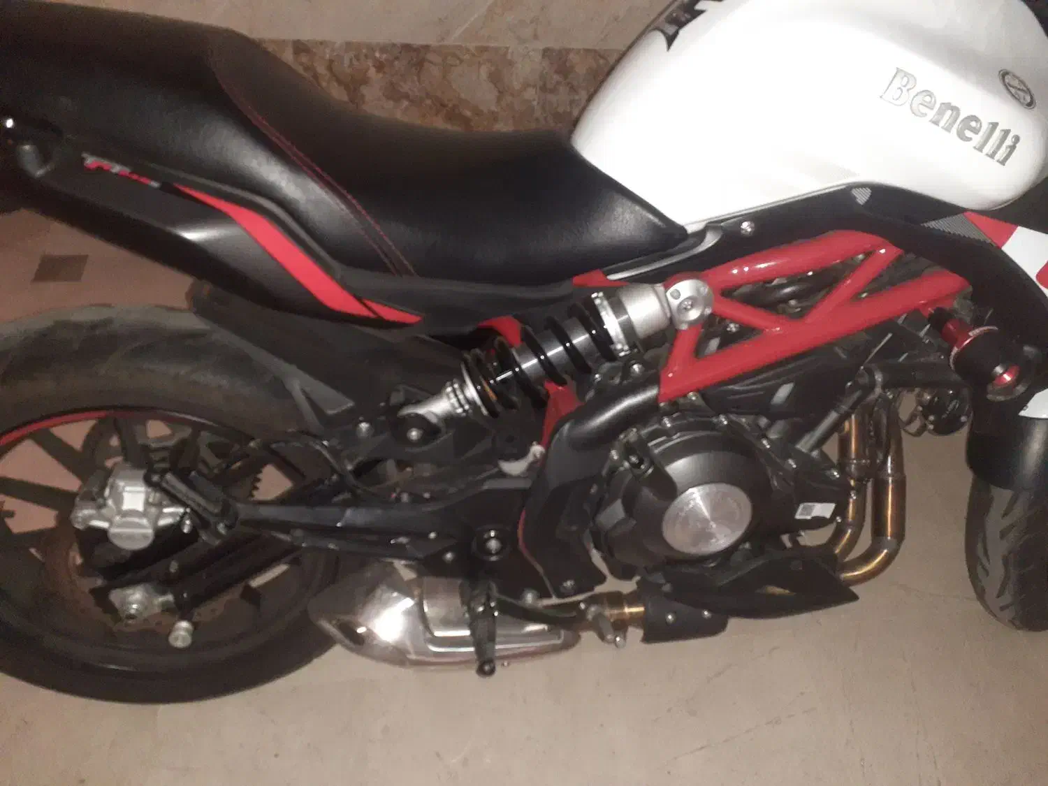 بنلی ۲سیلندر۳۰۰|موتورسیکلت|تهران, جنتآباد جنوبی|دیوار