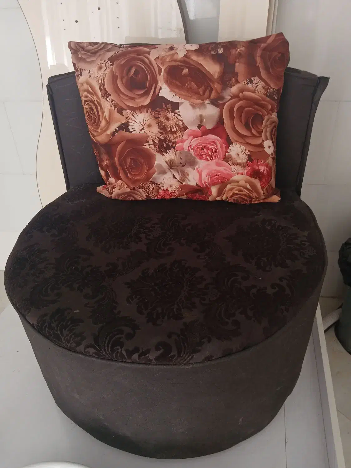 مبل تک رویه مخمل|مبلمان خانگی و میز عسلی|خمین, |دیوار