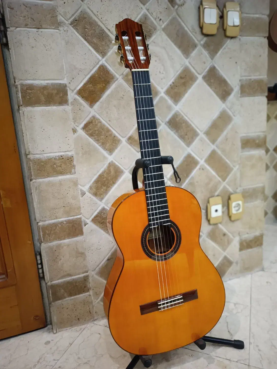 گیتار فلامنکو اسپانیایی CONDE HERMANOS|گیتار، بیس، امپلیفایر|تهران, سهروردی|دیوار