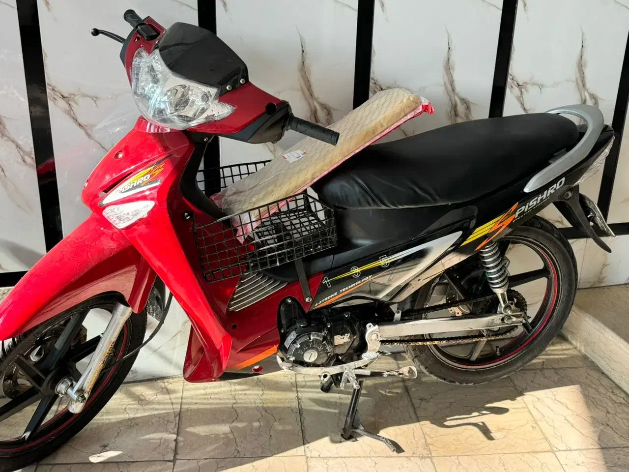 ویو پیشرو مدل۹۰|موتورسیکلت|ورامین, شهرک فجر|دیوار