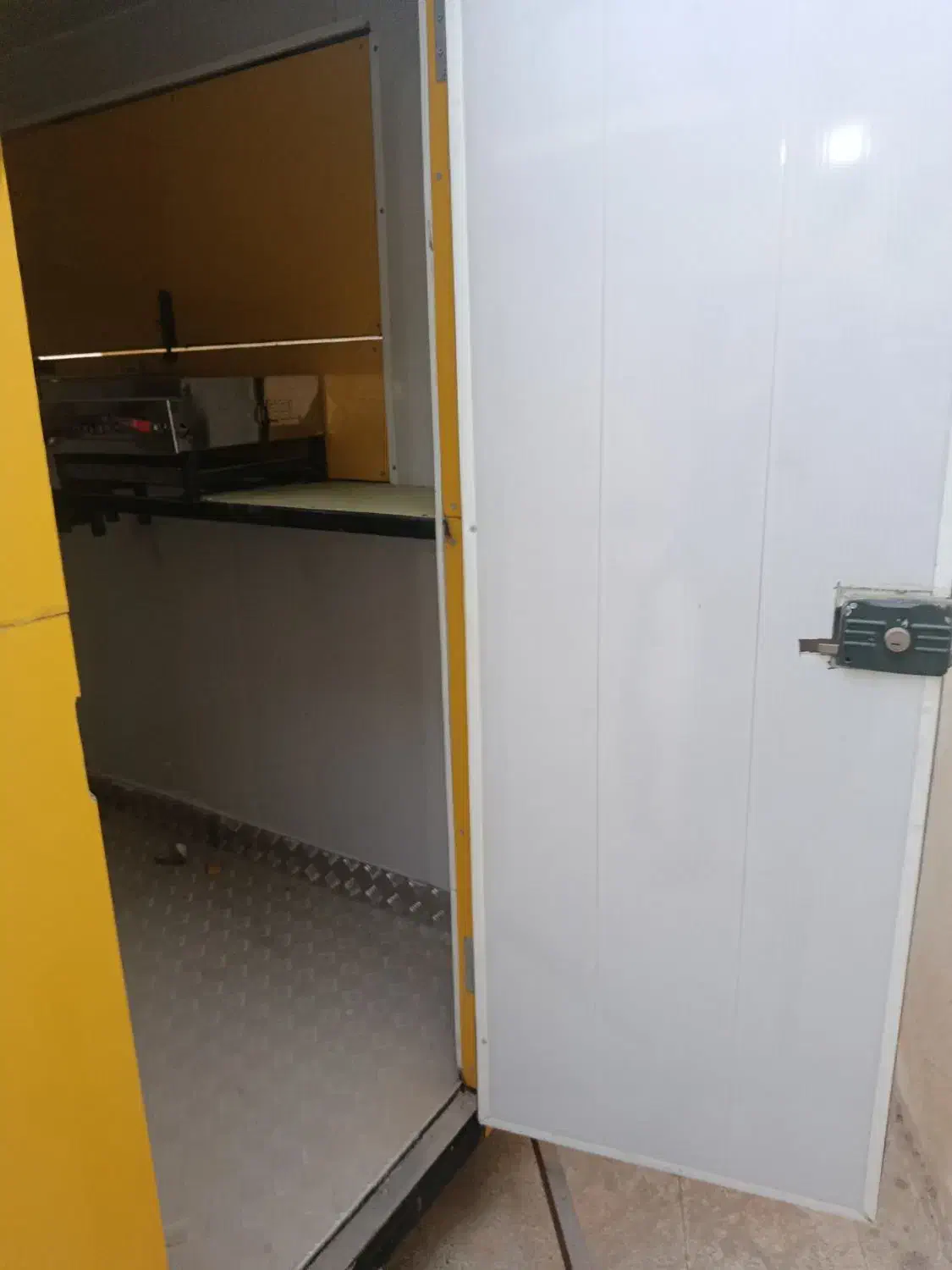 فروش فوری فوری یک دستگاه فست فود|کافی‌شاپ و رستوران|بندرعباس, |دیوار