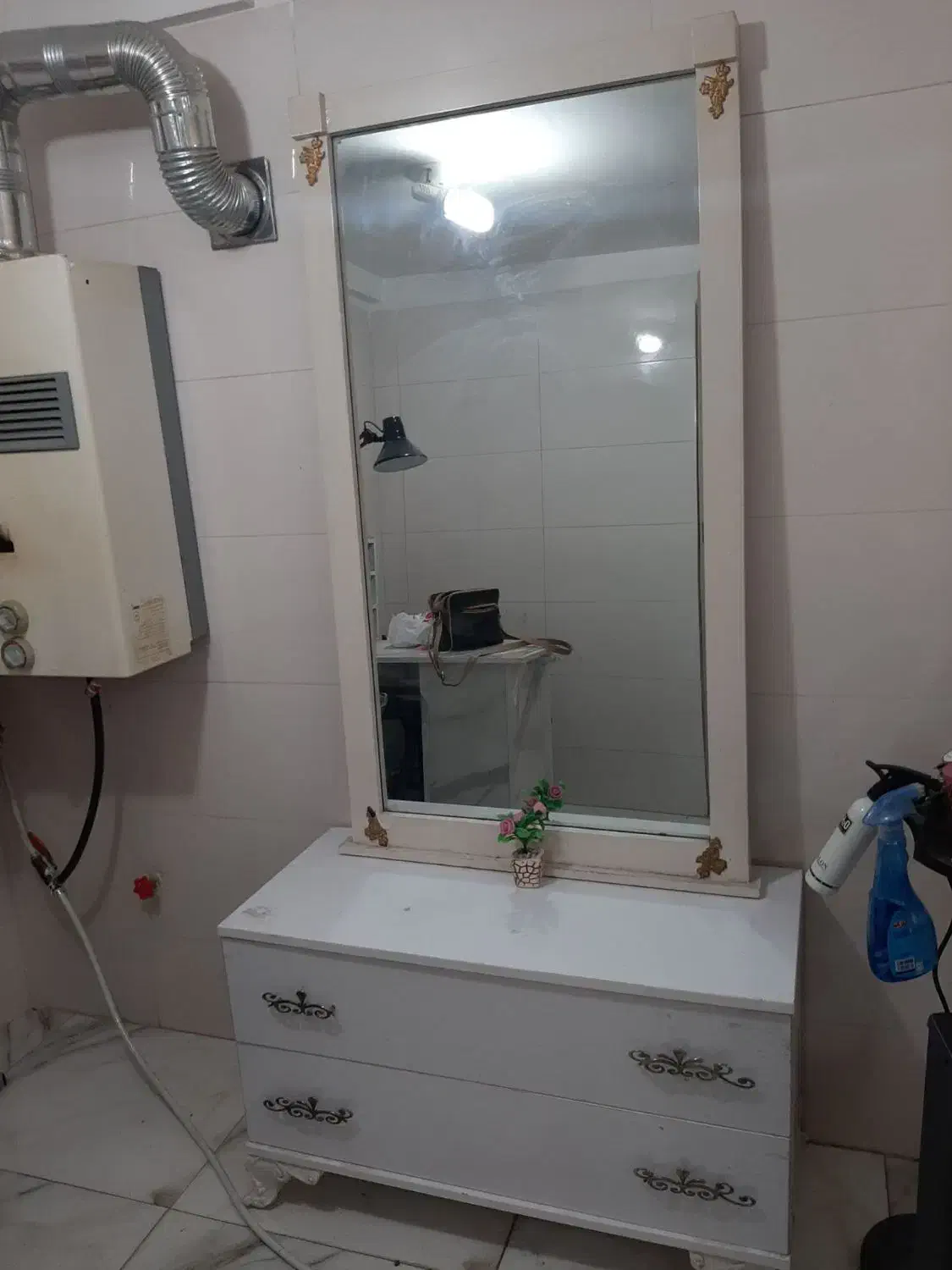 آینه و میز|بوفه، ویترین، کنسول|تبریز, |دیوار