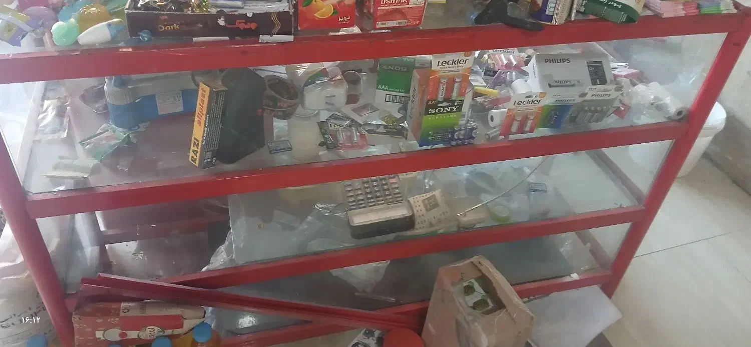 فروش فوری ویترین|بوفه، ویترین، کنسول|قرچک, مهدیه|دیوار