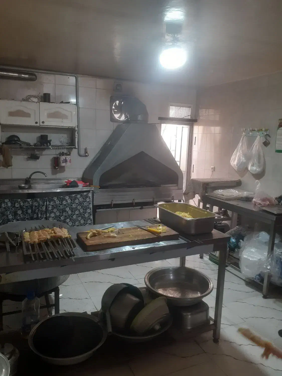 مغازه تجاری شهرک صنعتی خارزمی|فروش مغازه و غرفه|ماهدشت, |دیوار