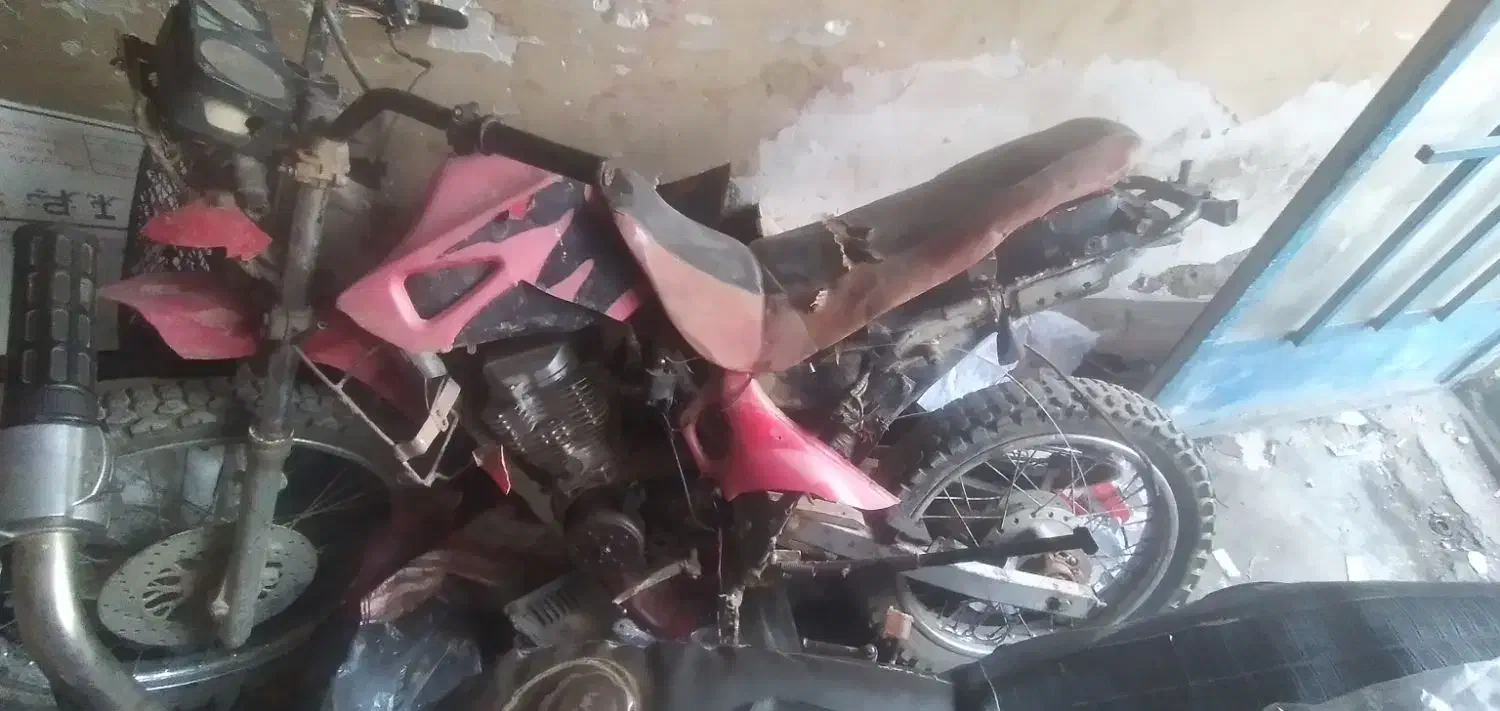 متورسیکلت تریل تلاش متوری سالم خرج جزعی دارد|موتورسیکلت|رامشیر, |دیوار