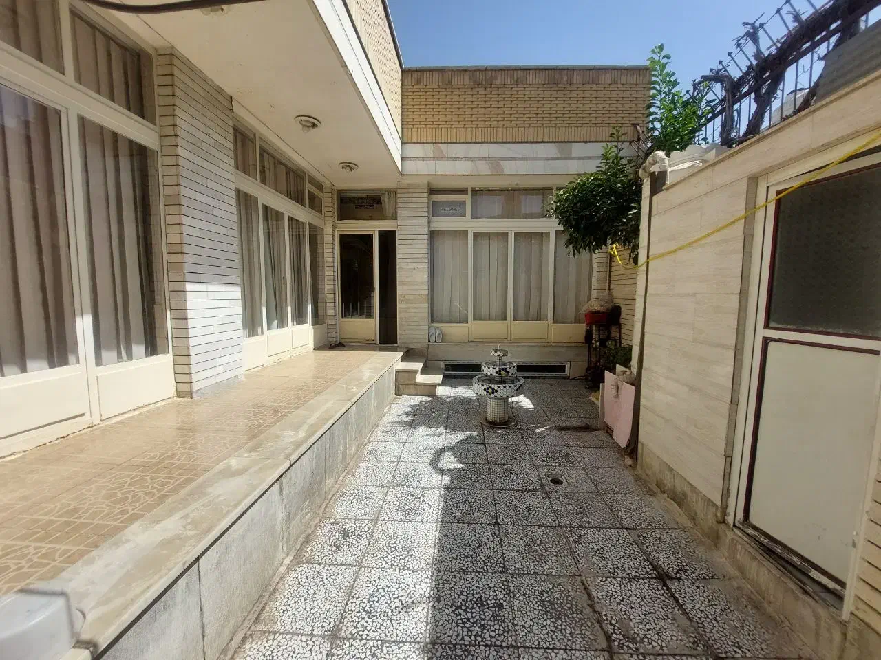 ((۱۱۰متر ویلایی کوچه ۱۰متری عطار نیشابوری))|فروش خانه و ویلا|اصفهان, عطار نیشابوری|دیوار
