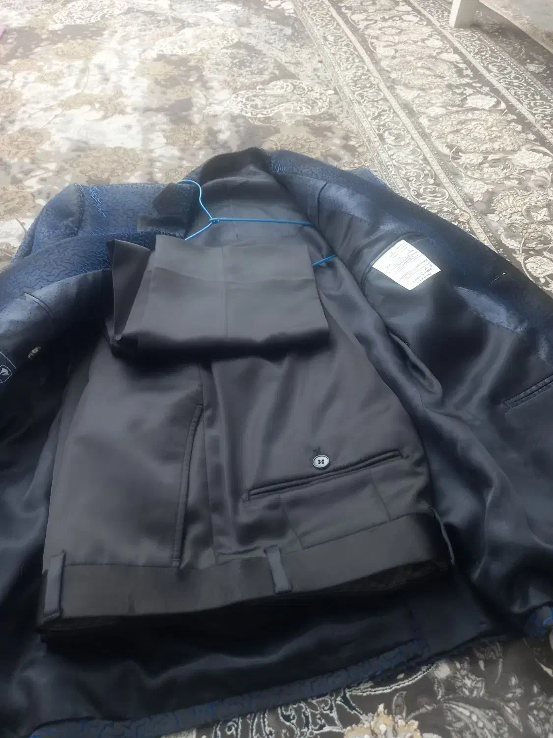 کت وشلوار مردونه|لباس|نیشابور, دهنو|دیوار