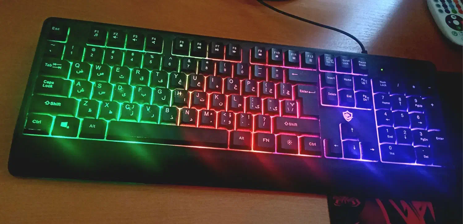 کیبورد گیمینگ درحدنو تمیز|قطعات و لوازم جانبی رایانه|قم, بکایی|دیوار