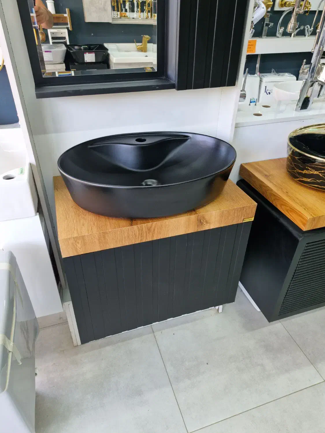 فولست روشویی کابینتی به همراه آینه باکس مدل کبری|لوازم سرویس بهداشتی|پردیس, فاز ۴|دیوار