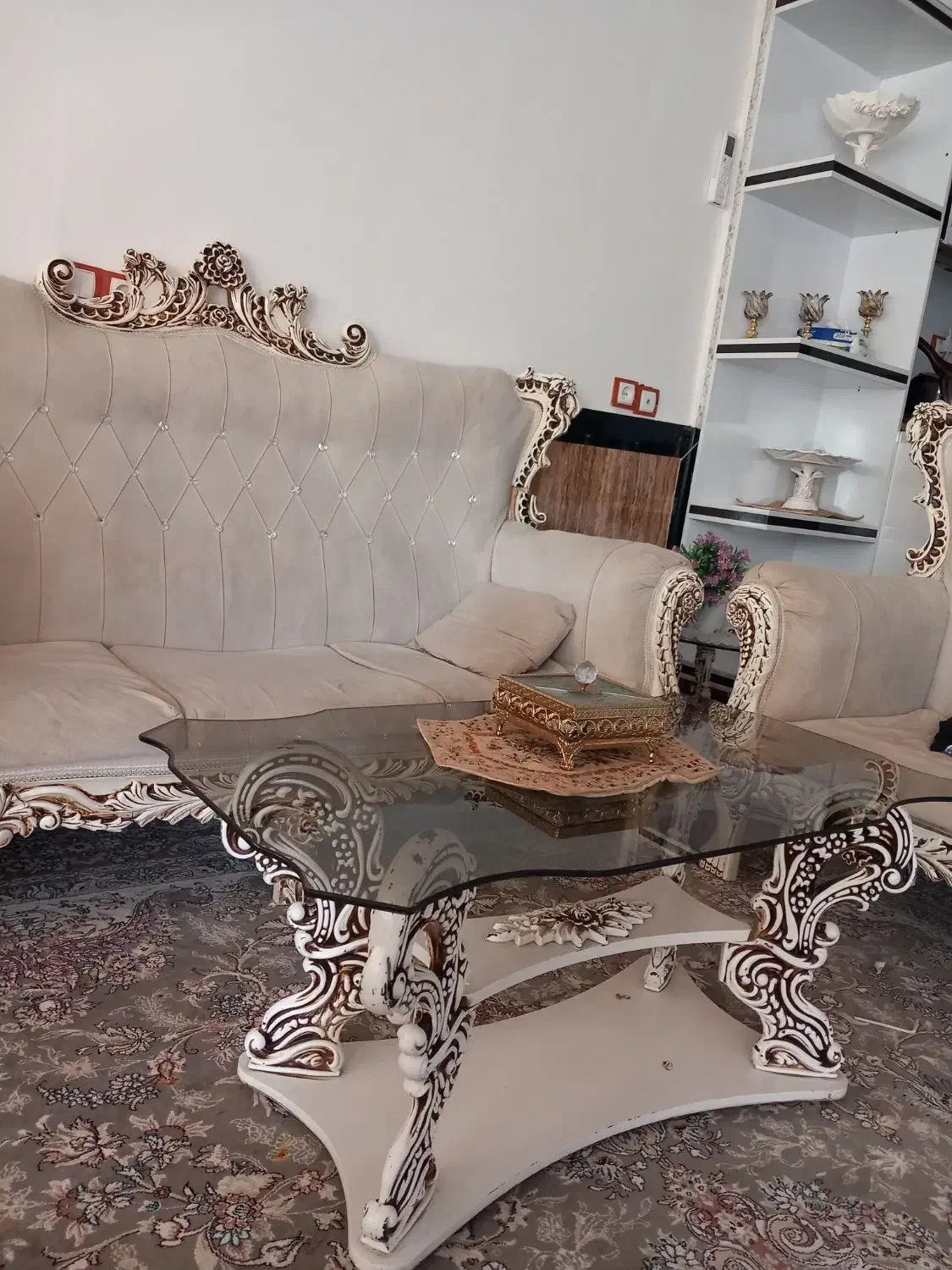 یک دست مبل هفت نفره و یک عدد بخاری قیمت توافقی|مبلمان خانگی و میز عسلی|پلدختر, |دیوار