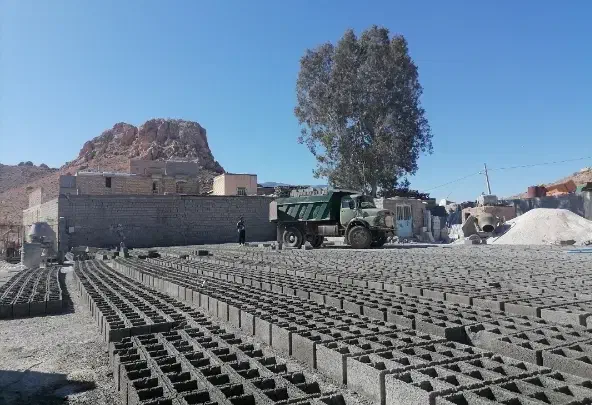 بلوک دیواری نی‌ریز|مصالح و تجهیزات ساختمان|سیرجان, |دیوار