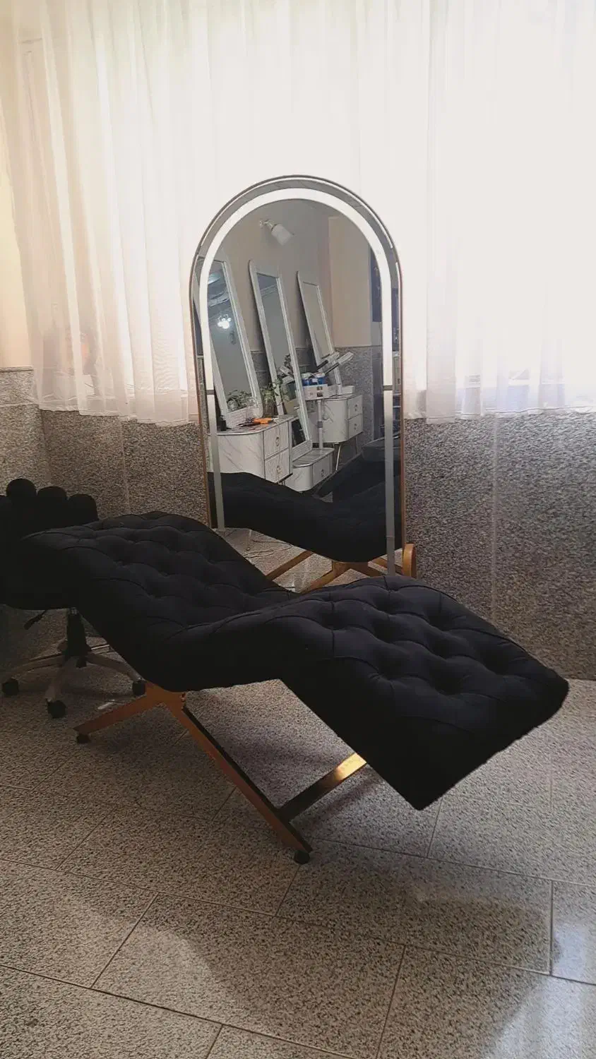 تخت مژه|آرایشگاه و سالنهای زیبایی|سهند, |دیوار