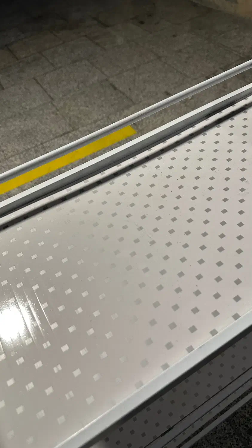 ترولی سالنی|آرایشگاه و سالنهای زیبایی|تهران, جنتآباد مرکزی|دیوار