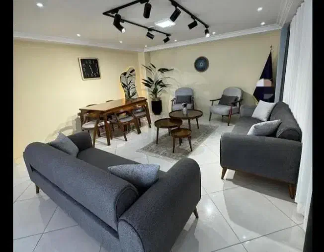 ۵۶۶۹از تولید به مصرف مهرگان تولیدی مهرگان ۵۶۶۹|مبلمان خانگی و میز عسلی|صدرا-فارس, فاز ۱|دیوار