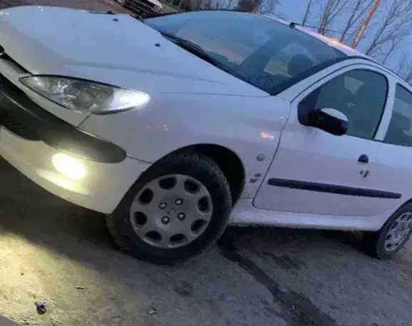 206 تیپ ۲ مدل ۹۵ فوری ۷۲۰|خودرو سواری و وانت|ساری, |دیوار