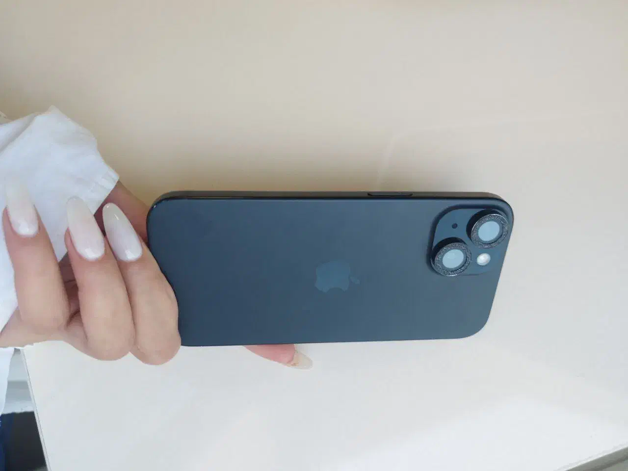 اپل iPhone 15 با حافظهٔ ۱۲۸ گیگابایت|موبایل|تهران, عباس‌آباد|دیوار