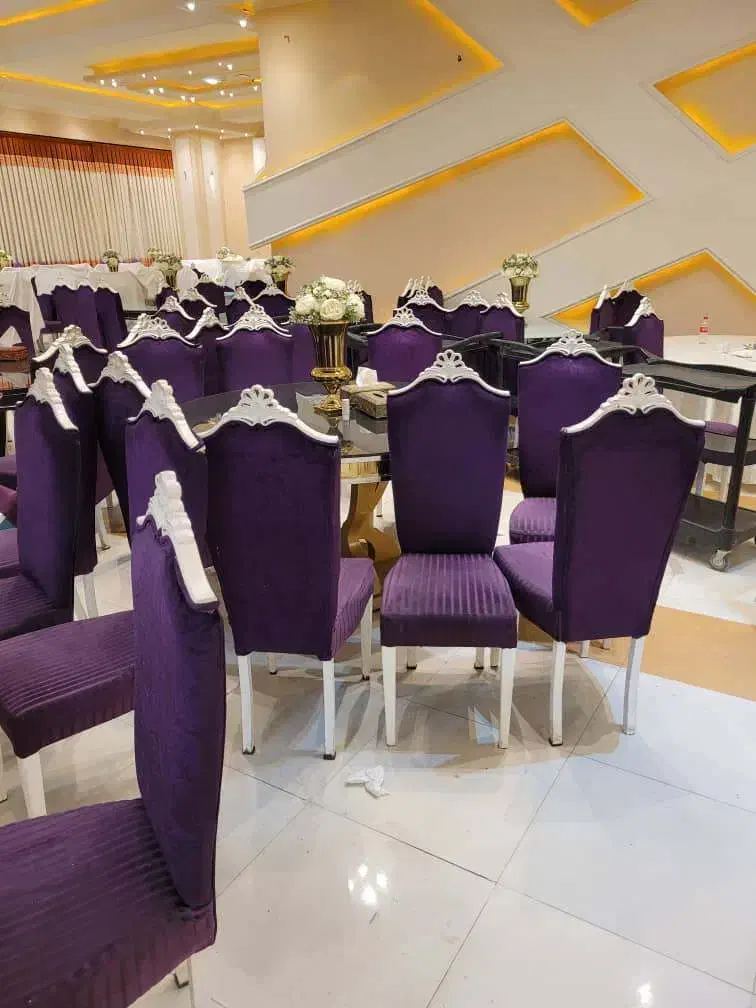 صندلی تالاری دست دوم 250 عدد و میز MDF 8 نفره|میز و صندلی غذاخوری|ابهر, |دیوار