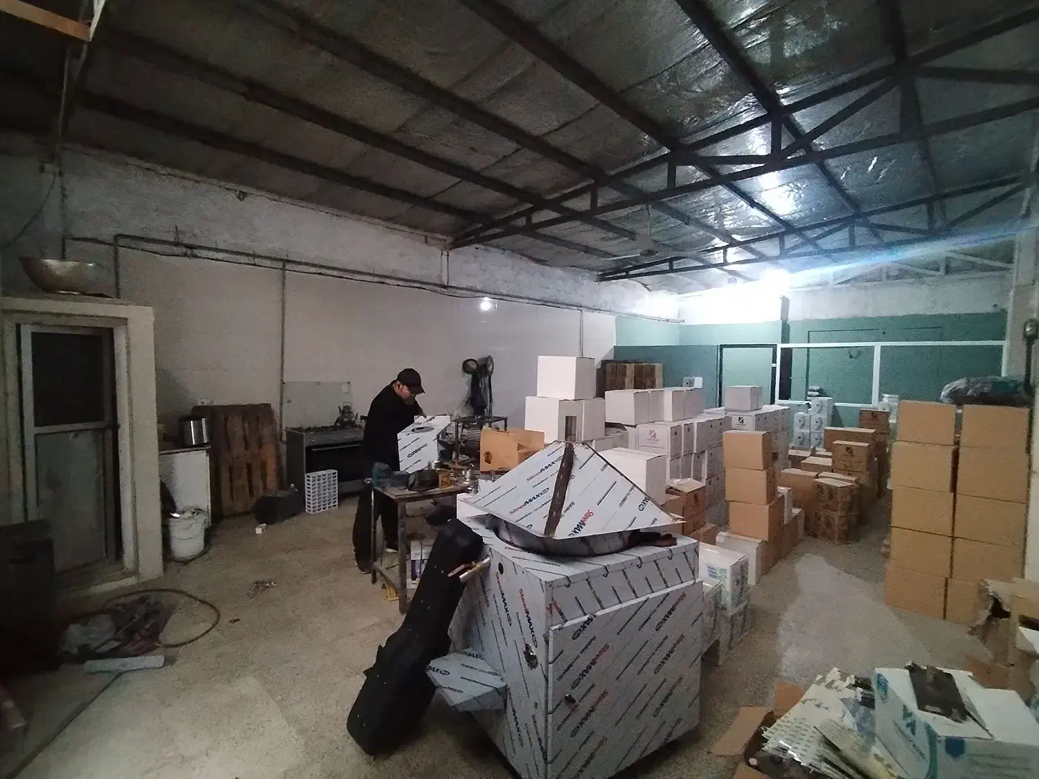 سوله 100 متری صنعتی|فروش دفتر صنعتی، کشاورزی، تجاری|کرج, بیسیم|دیوار