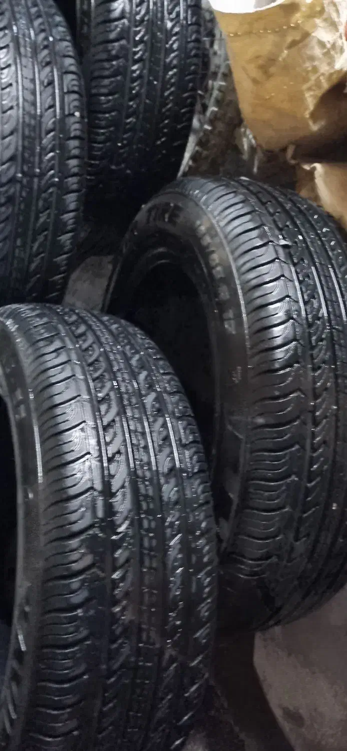 ۴ حلقه کویر تایر ۱۵.۶۵.۱۸۵ پژو|قطعات یدکی و لوازم جانبی|نجفآباد, دفاع مقدس|دیوار