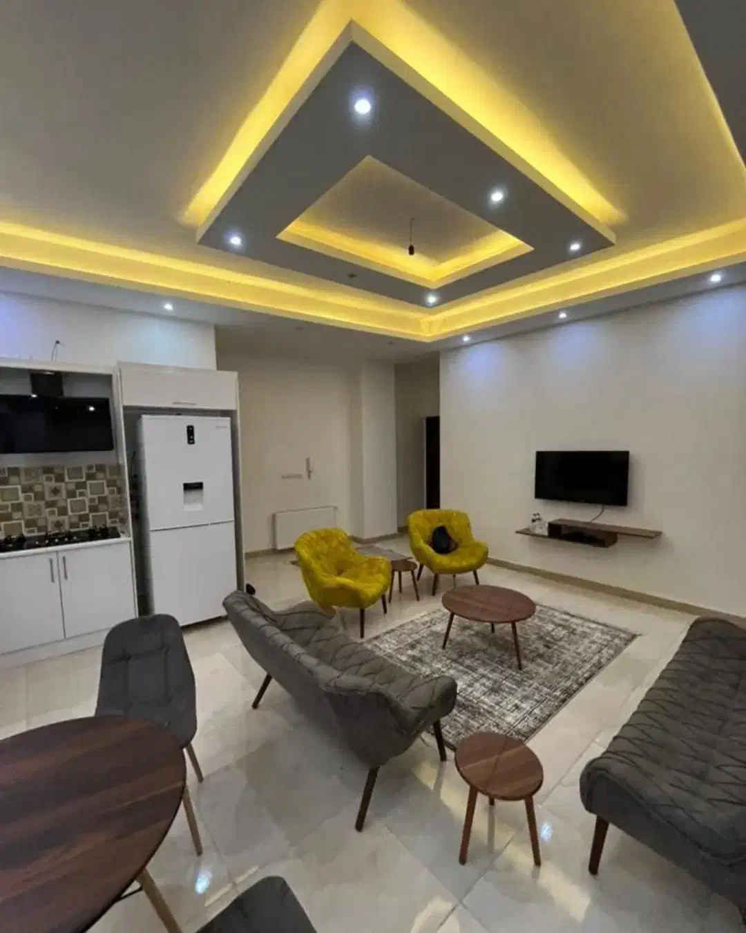 سوییت با پارکینگ اختصاصی|اجارهٔ کوتاه‌مدت آپارتمان و سوئیت|گلستان (تهران), |دیوار