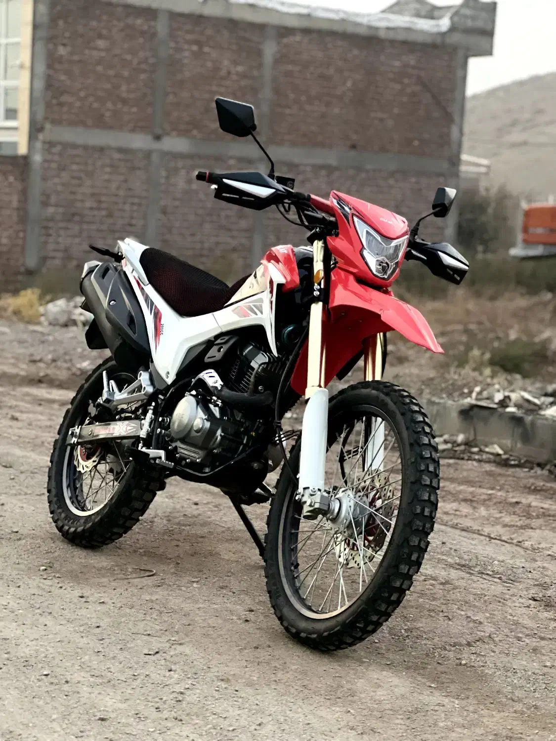 فلات طرح سی آر اف ۲۰۰|موتورسیکلت|مهاباد (آذربایجان غربی), |دیوار