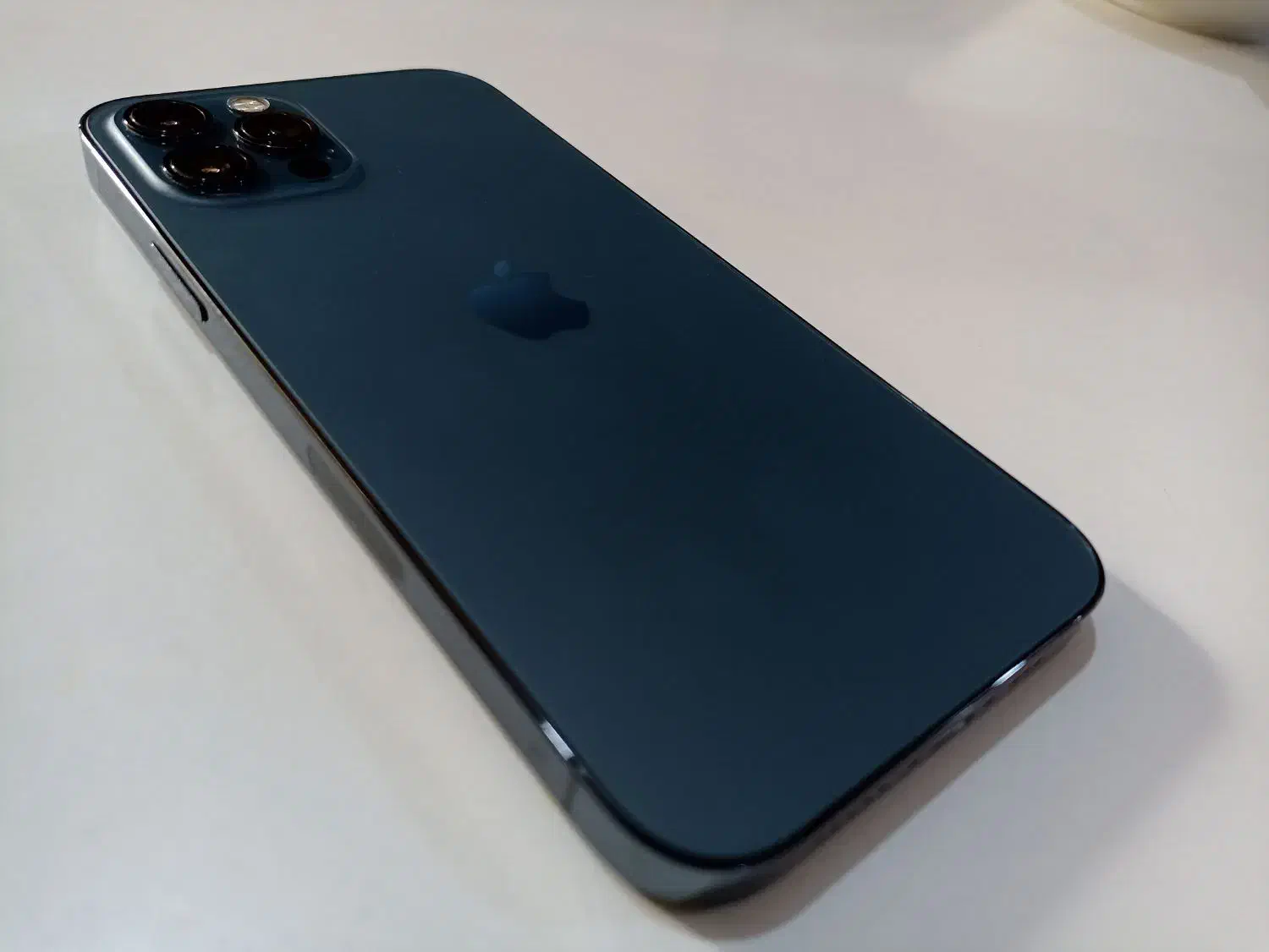 12پرو۲۵۶گیگ|موبایل|دهلران, |دیوار