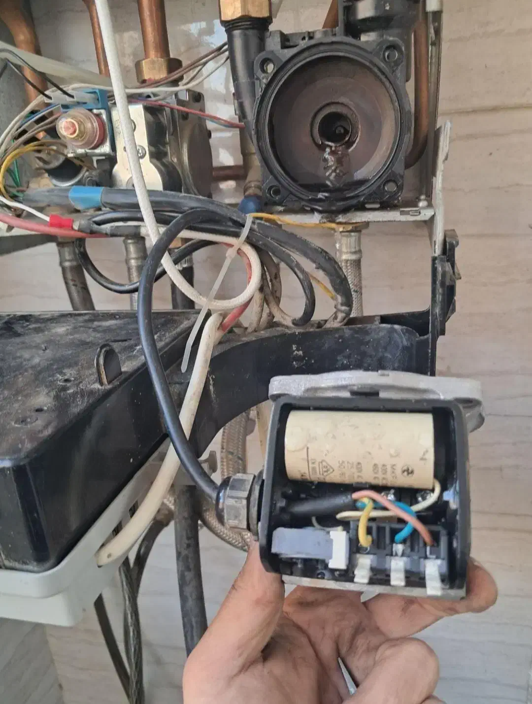 تعمیر و سرویس تخصصی پکیج و آبگرمکن|خدمات پیشه و مهارت|اسلام‌شهر, زرافشان|دیوار