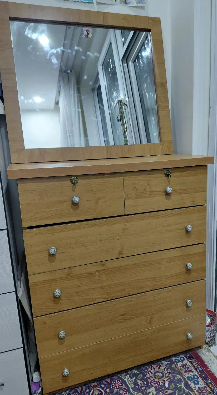 دارور ۴ کشو با آینه|جاکفشی، کمد، دراور|مشهد, آزادشهر|دیوار