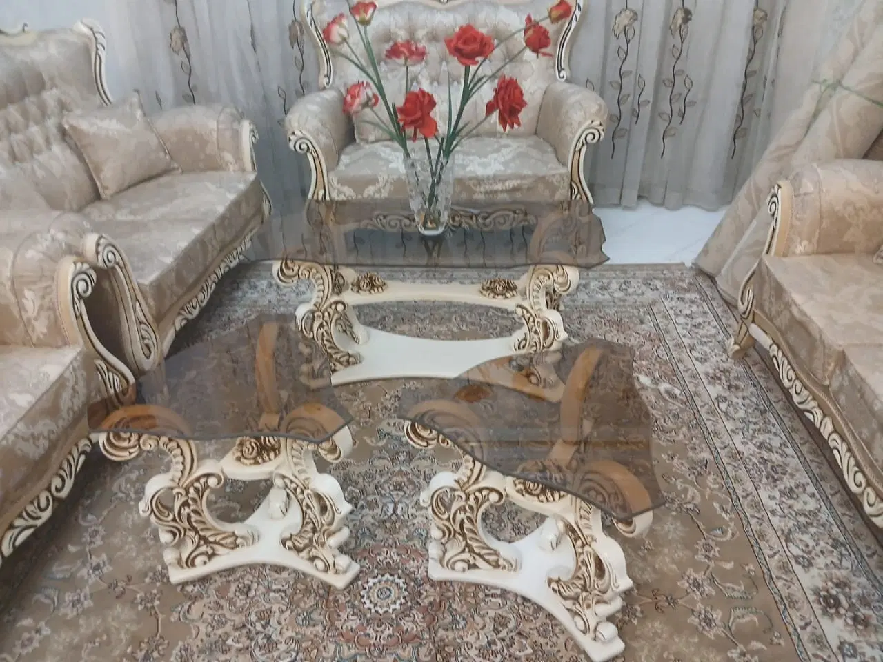 مبلمان کلاسیک در حد نو|مبلمان خانگی و میز عسلی|تهران, آشتیانی|دیوار