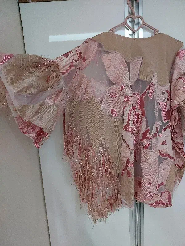 تعدادی مجلسی زیبابه علت جمع کردن مزون|لباس|اصفهان, احمدآباد|دیوار