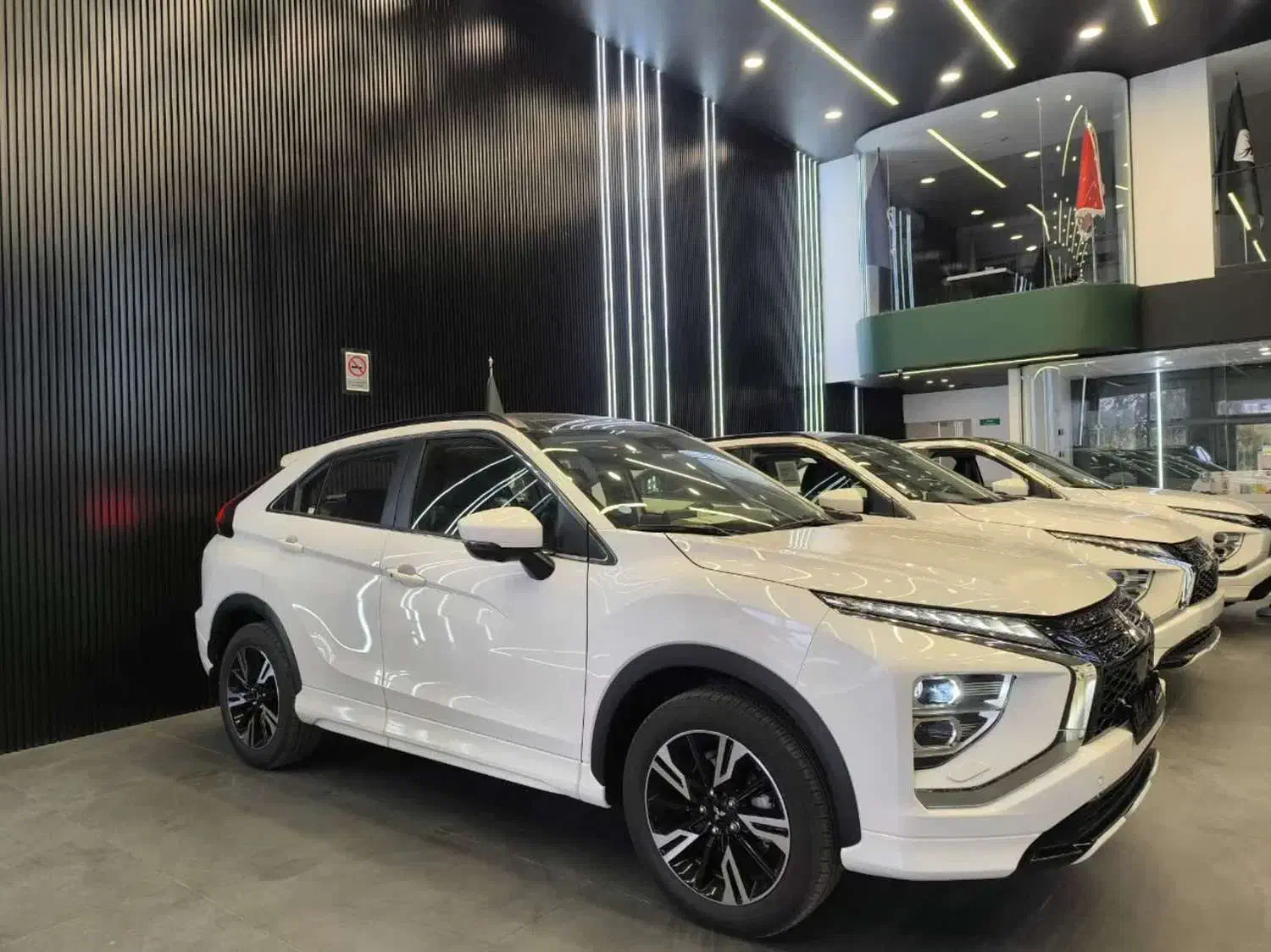 ثبت نام اکلیپس کراس ژاپنی / نمایندگی 2501 آذرخشی|خودرو سواری و وانت|زاهدان, |دیوار