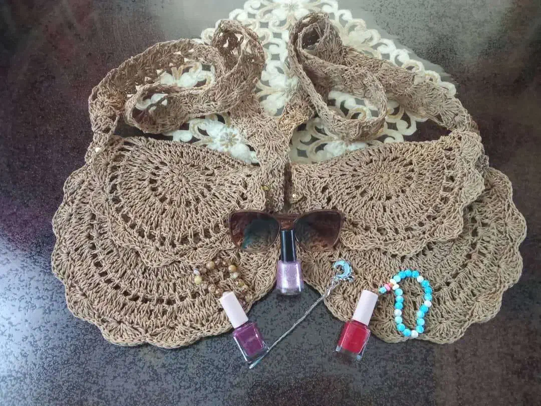 کیف ولیف|لباس|بندر انزلی, بشمن|دیوار