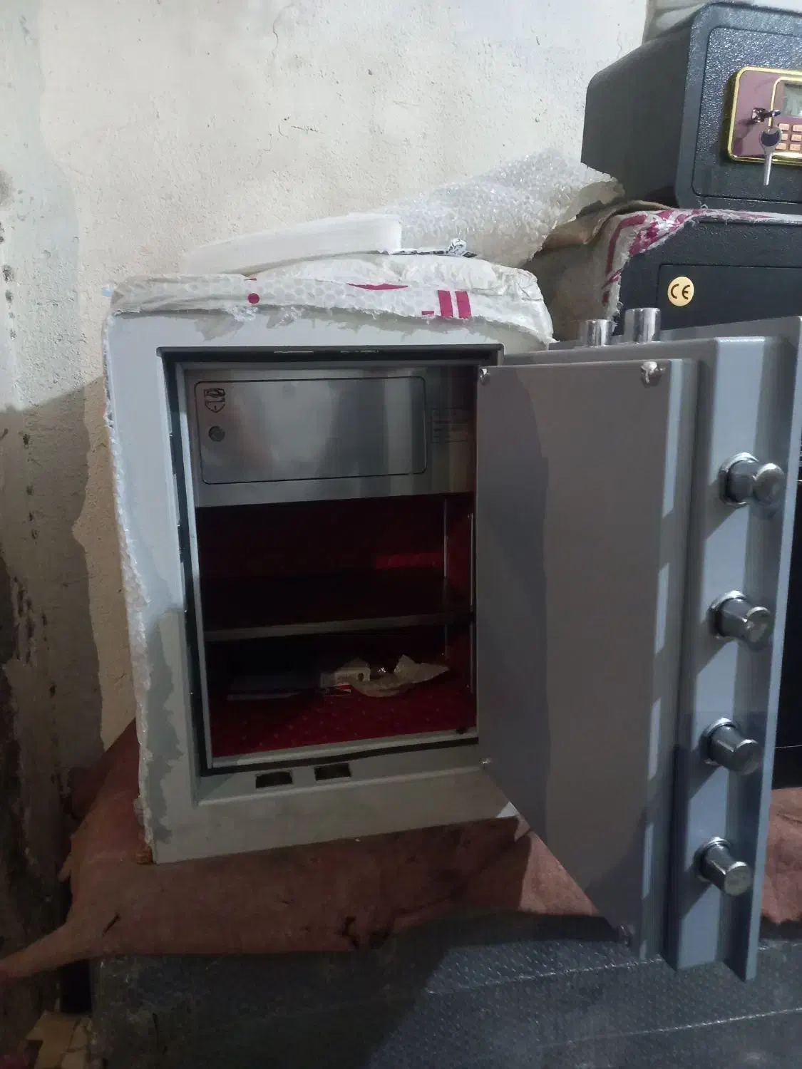 گاوصندوق ایمن البرز|ابزارآلات|تبریز, |دیوار