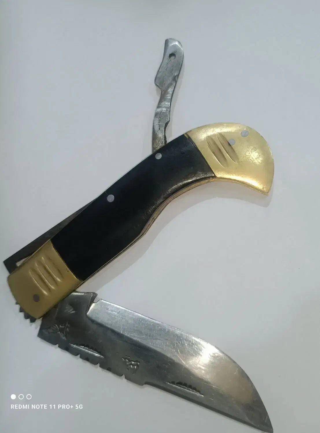 چاقو دنده ای|کلکسیون اشیاء عتیقه|زاهدان, |دیوار