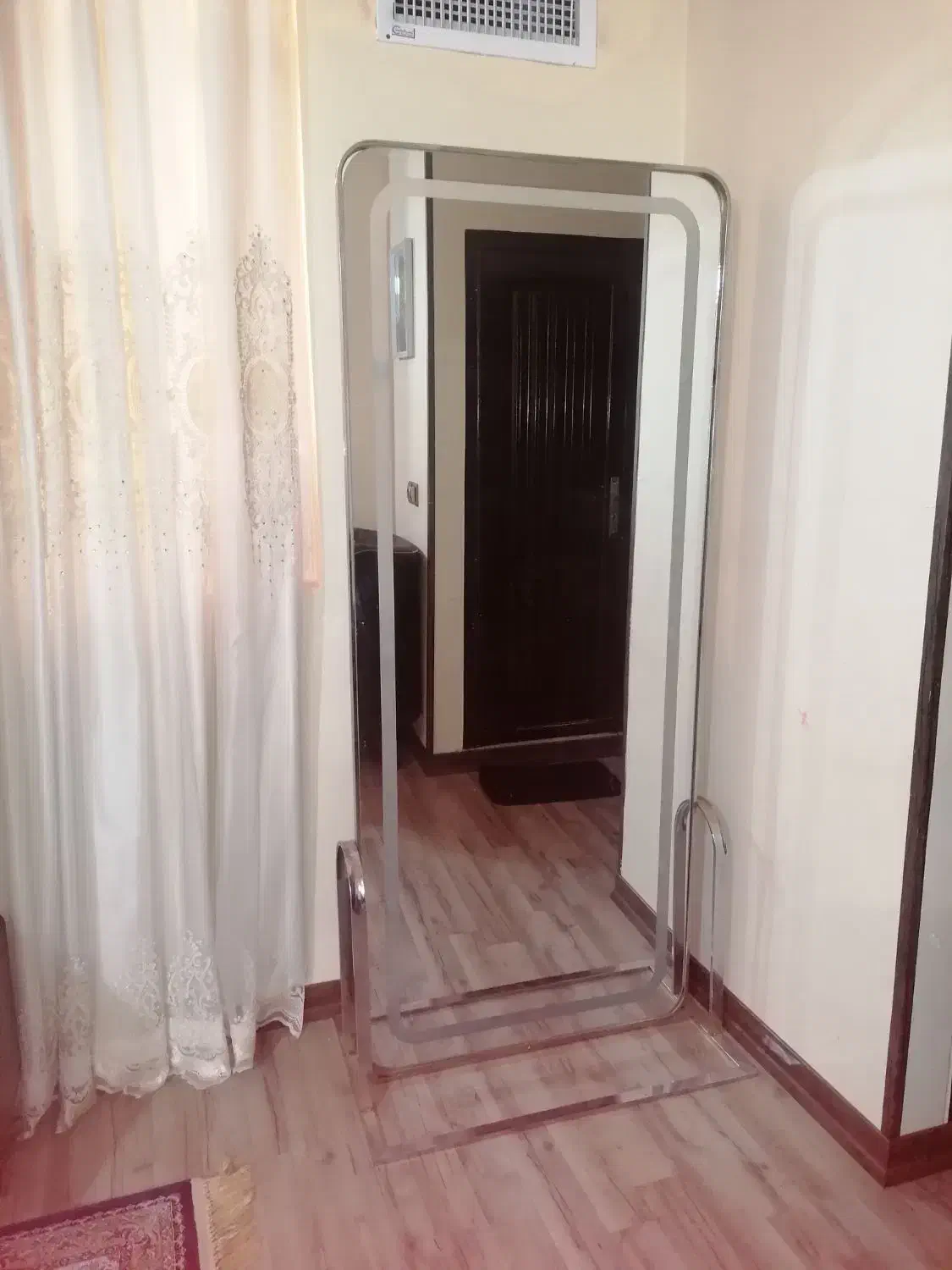 فروش وسایل ارایشگاه نو|آرایشگاه و سالن‌های زیبایی|شاهین‌شهر, فردوسی|دیوار