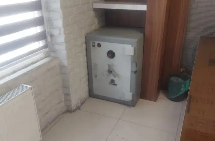 گاوصندوق ۵۵۰درب فرارکاوه|ابزارآلات|تهران, هروی|دیوار