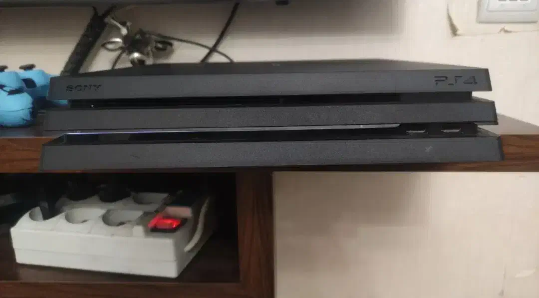 ps4 pro|کنسول، بازی ویدئویی و آنلاین|ایلام, |دیوار