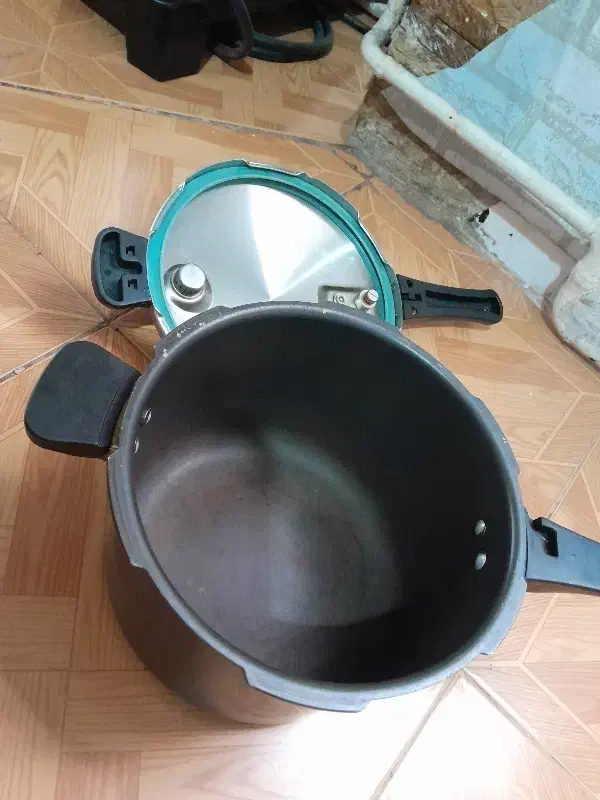 زودپز چدن|ظروف پخت‌وپز|تهران, خلیج فارس|دیوار