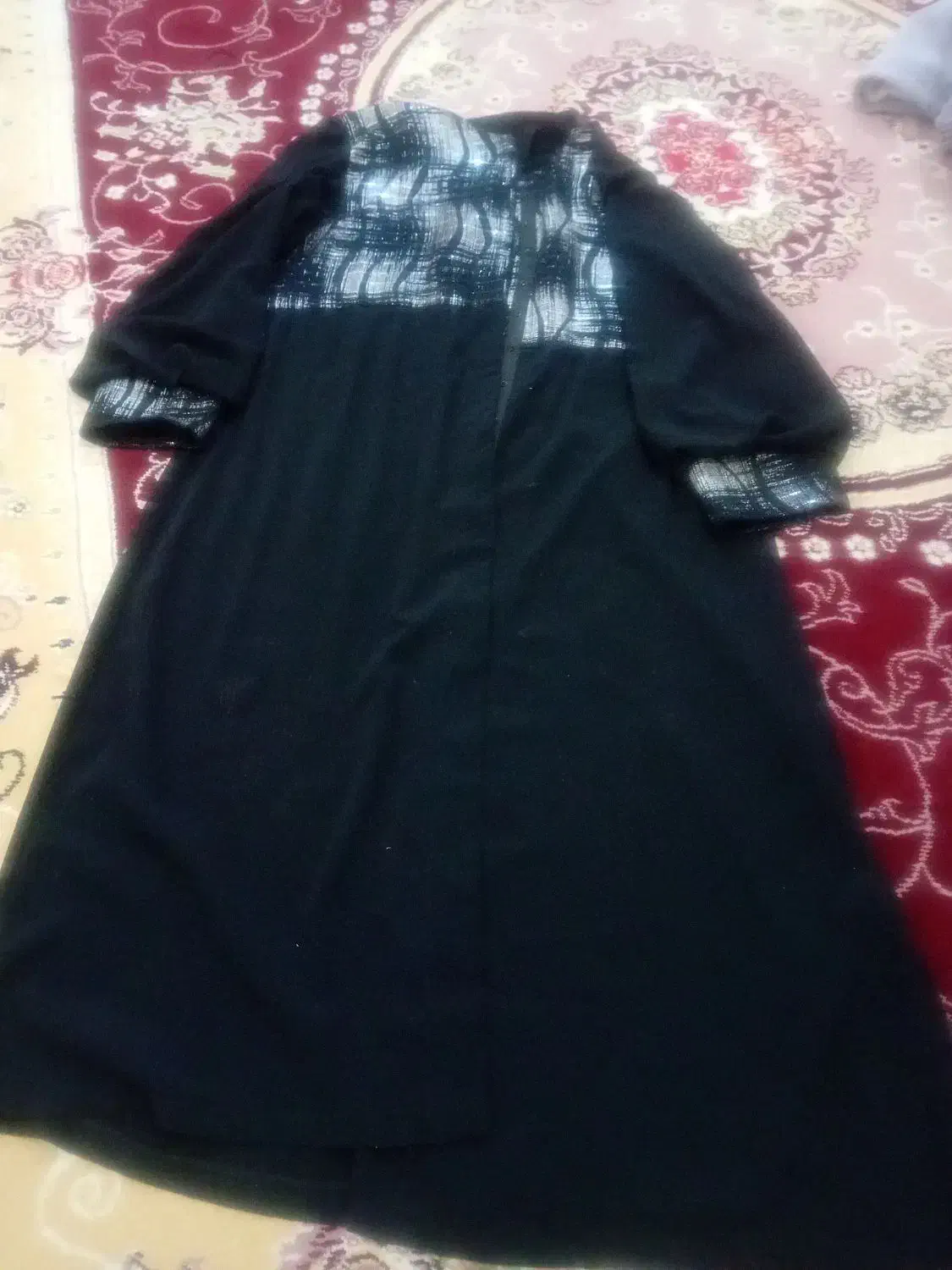 لباس|لباس|لیلان, |دیوار