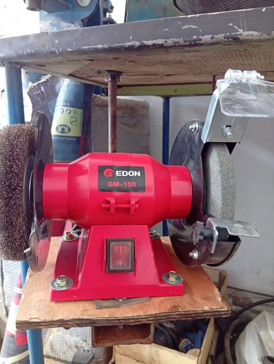 سنگه دو کله رو میزی|ابزارآلات|بردسکن, |دیوار